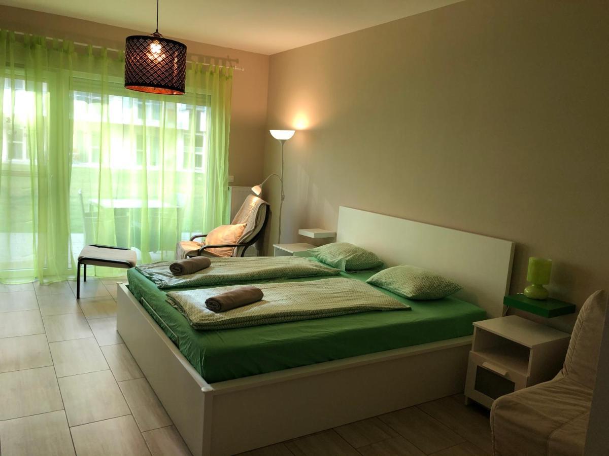 Апартаменти Velence Spa Apartman